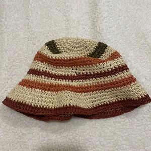 Selling, new from zara. Medium size.